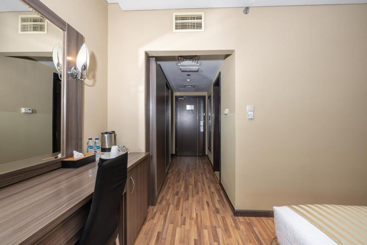 Pearl Swiss Hotel Dubai Dış mekan fotoğraf