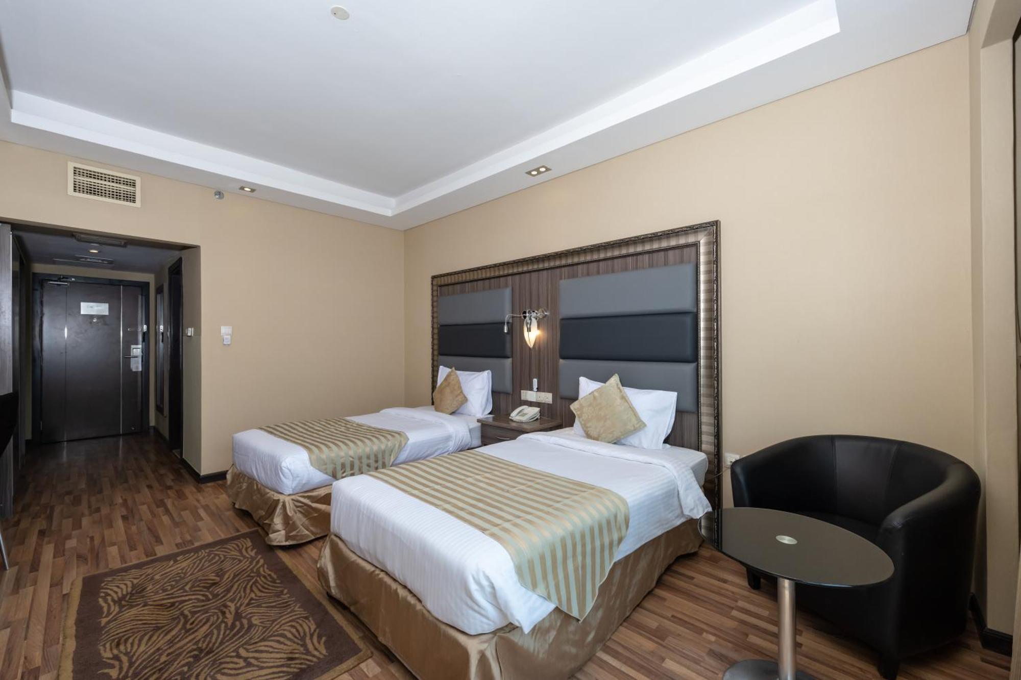 Pearl Swiss Hotel Dubai Dış mekan fotoğraf